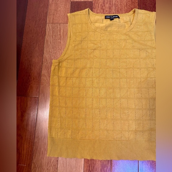 Cable & Gauge | Yellow sleeveless knit top size large (fits med) - Picture 2 of 4